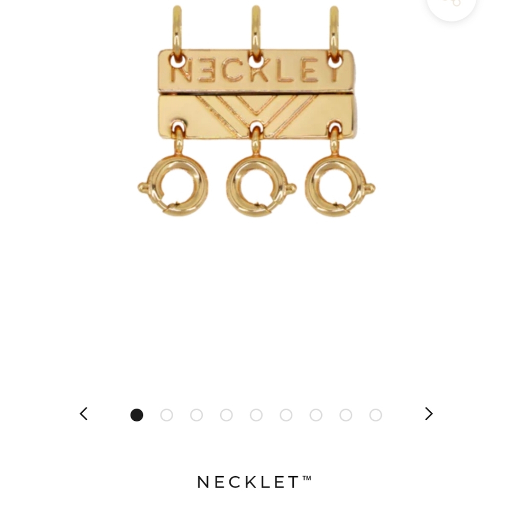 Necklet layering clasp